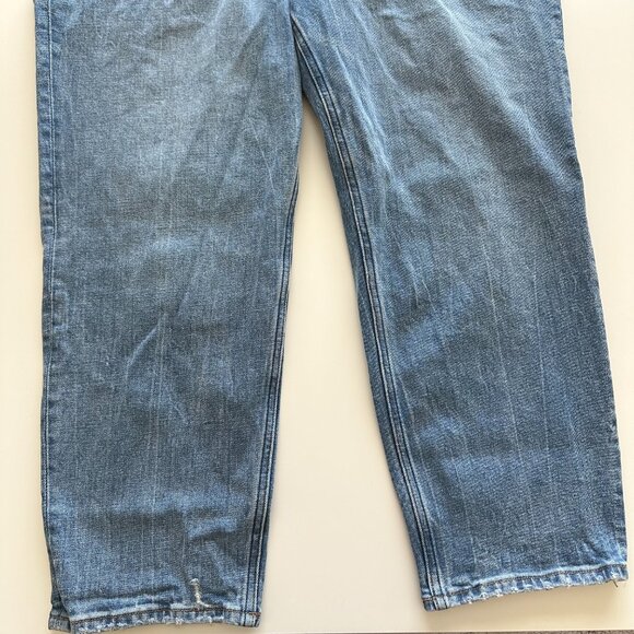 Abercrombie & Fitch Curve Love High Rise Mom Jean - Picture 5 of 7